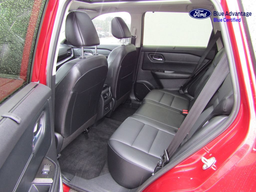 Used 2025 Nissan Rogue SV w/ SV Premium Package AWD/4WD image 5