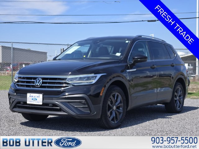 Used 2023 Volkswagen Tiguan SE FWD image 3