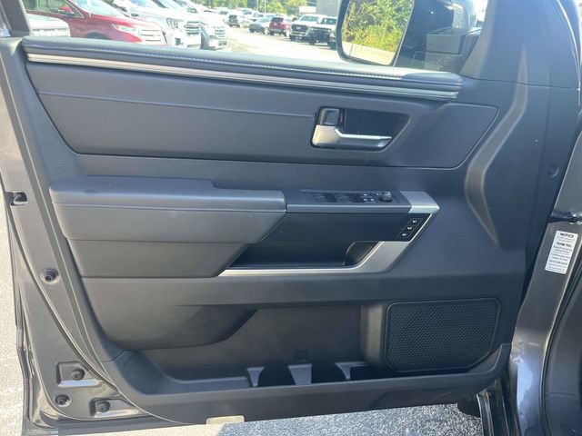 Used 2025 Toyota Sequoia Platinum AWD/4WD image 18