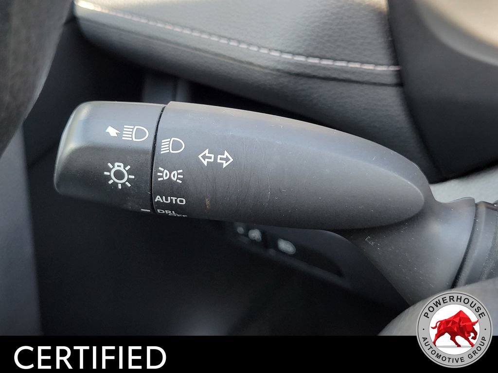 Used 2024 Toyota RAV4 XLE FWD image 29
