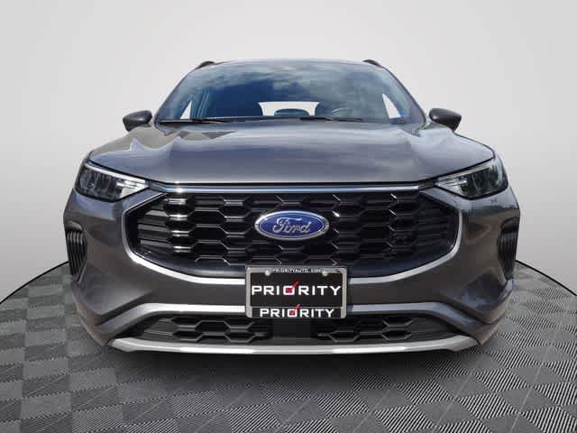 Certified 2024 Ford Escape ST-Line AWD/4WD image 5