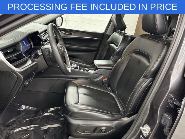 Used 2024 Jeep Grand Cherokee Limited 4xe AWD/4WD image 3