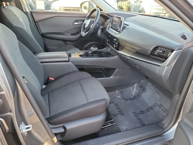 Used 2023 Nissan Rogue SV image 19