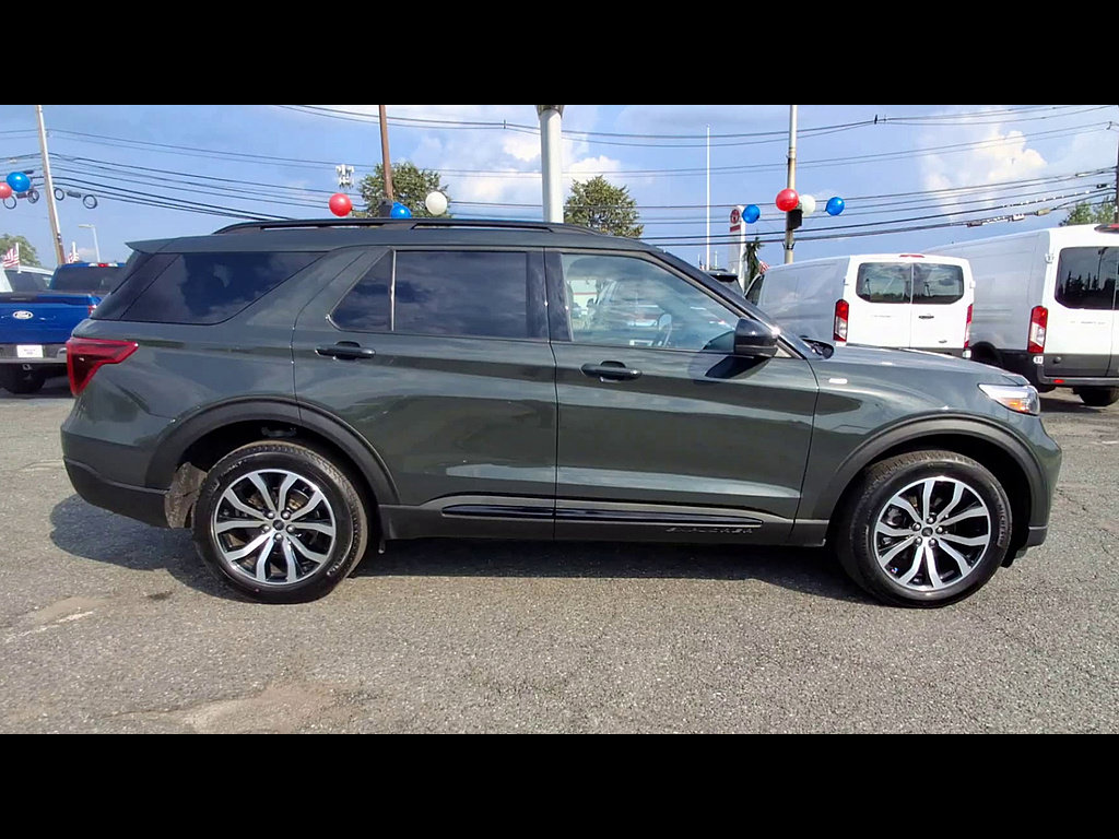 Certified 2024 Ford Explorer ST-Line w/ Class IV Trailer Tow Package AWD/4WD image 9
