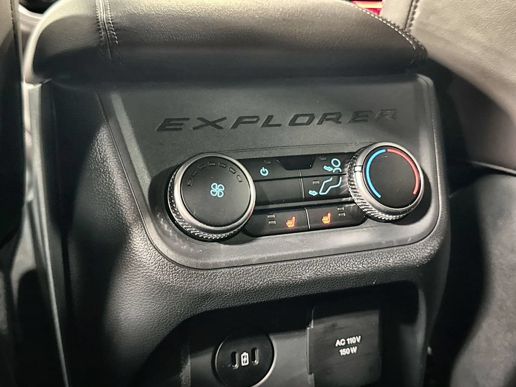 Certified 2026 Ford Explorer Platinum AWD/4WD image 28