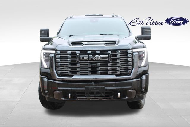 Used 2024 GMC Sierra 2500 Denali Ultimate AWD/4WD image 2