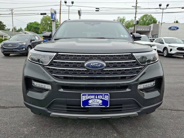 Certified 2023 Ford Explorer XLT w/ Equipment Group 202A AWD/4WD image 2