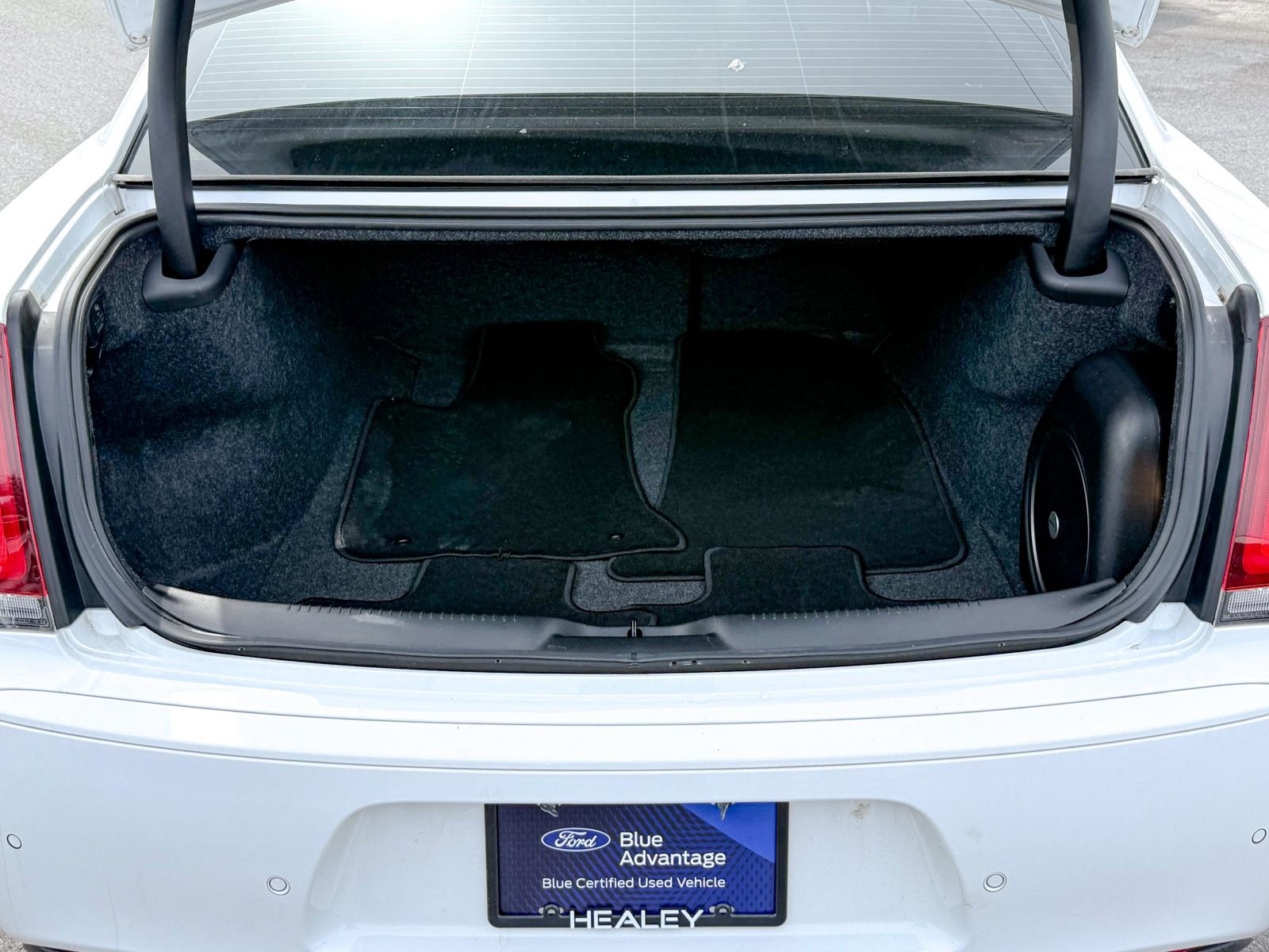 Used 2022 Chrysler 300 S image 10