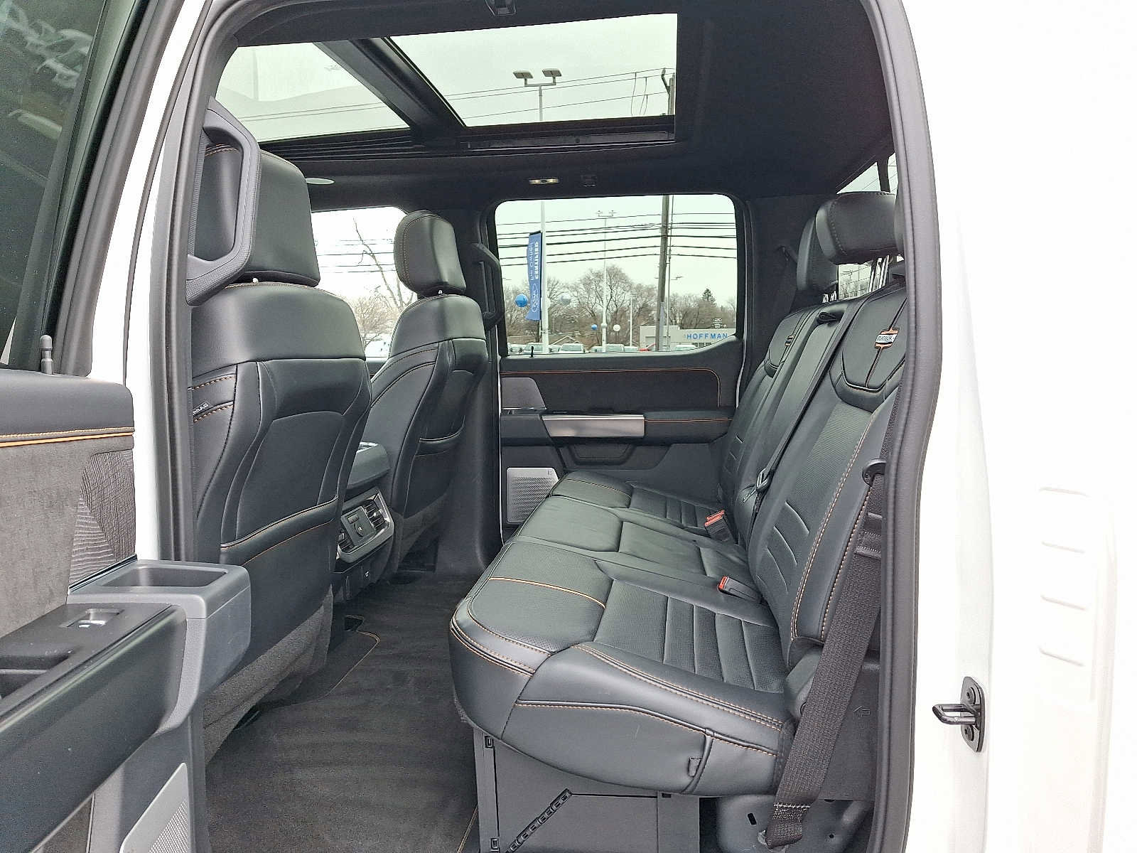 Certified 2024 Ford F250 Platinum w/ Tremor Off-Road Package image 10