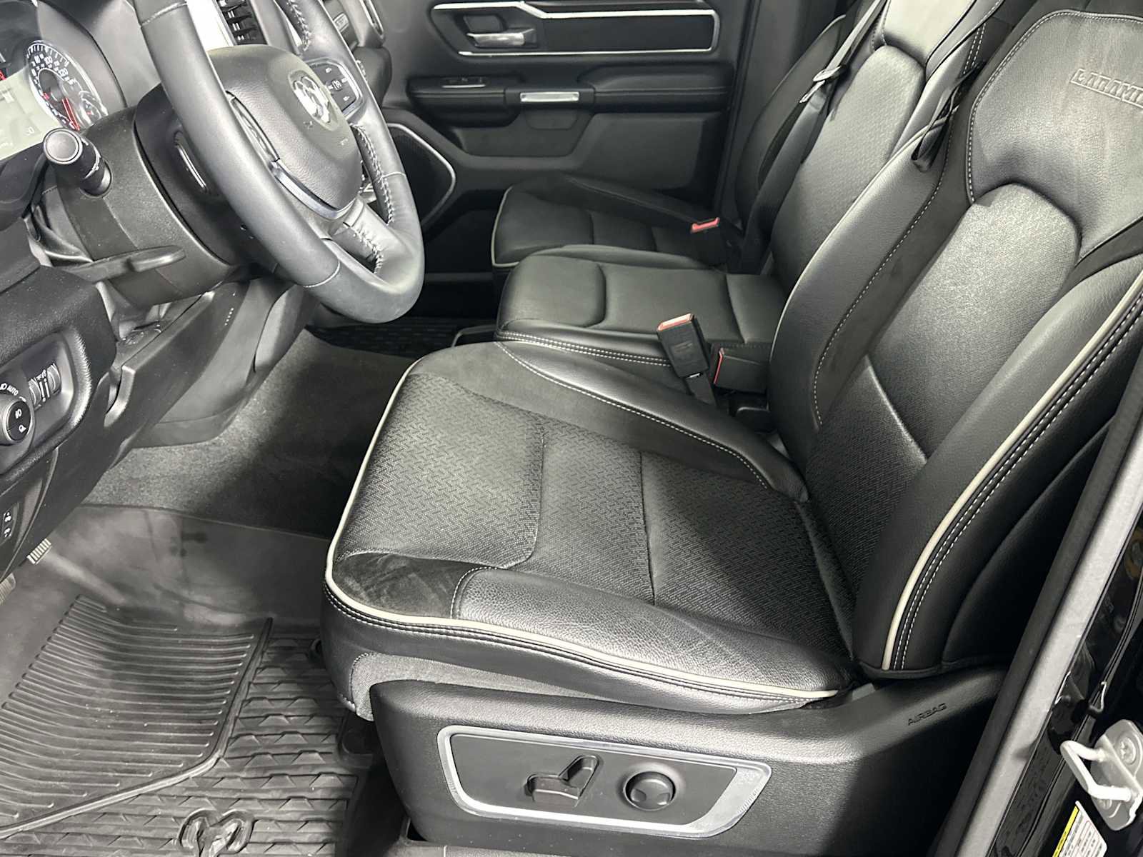 Used 2022 RAM 1500 Laramie image 7