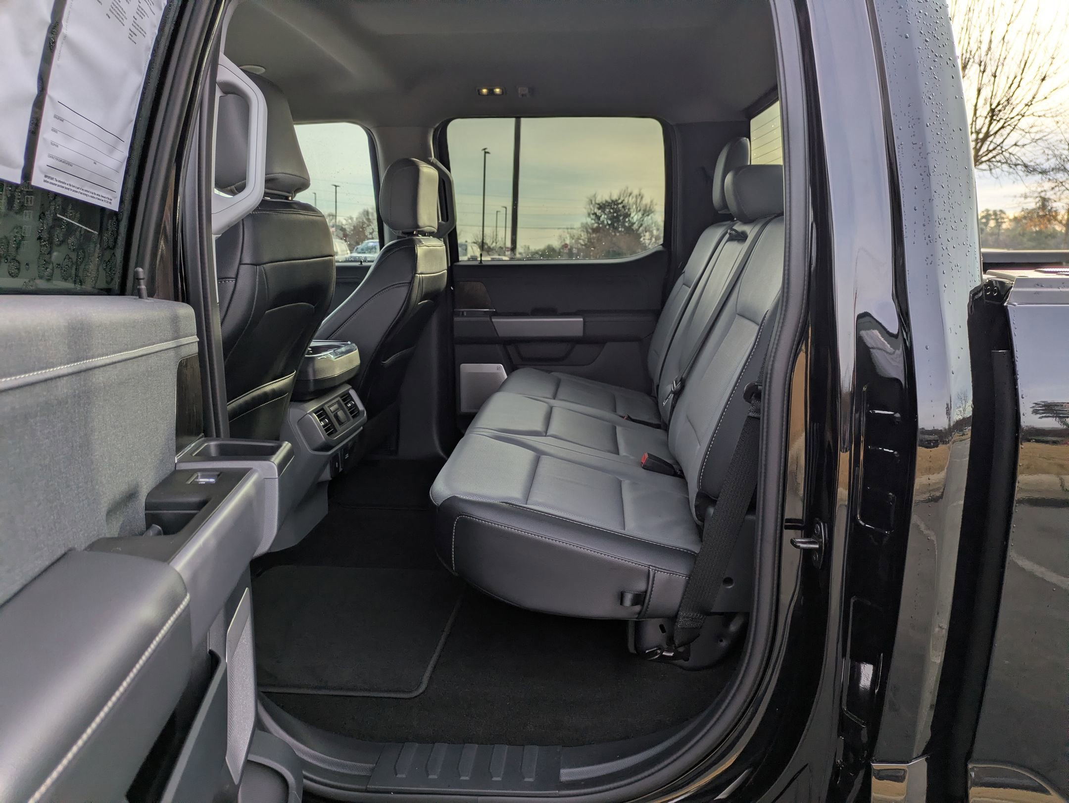 Certified 2022 Ford F150 Lariat w/ Equipment Group 502A High image 30