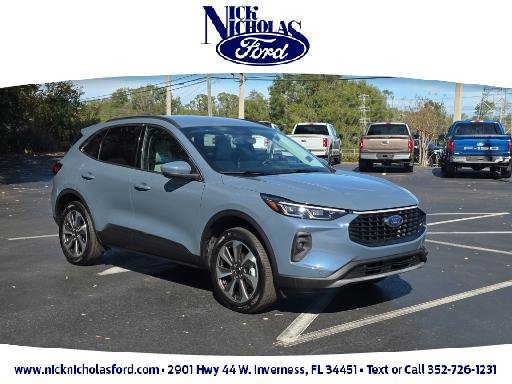 Certified 2025 Ford Escape Platinum w/ Premium Technology Package image 7