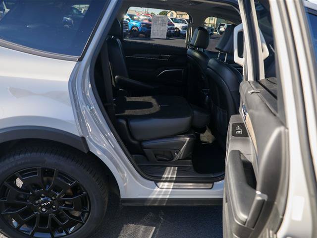 Used 2022 Kia Telluride SX w/ SX Prestige Package AWD/4WD image 39