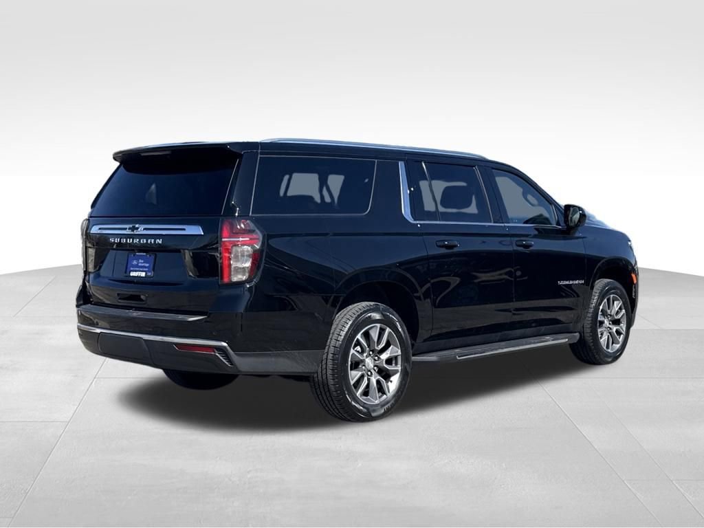 Used 2022 Chevrolet Suburban LS w/ Driver Alert Package image 5