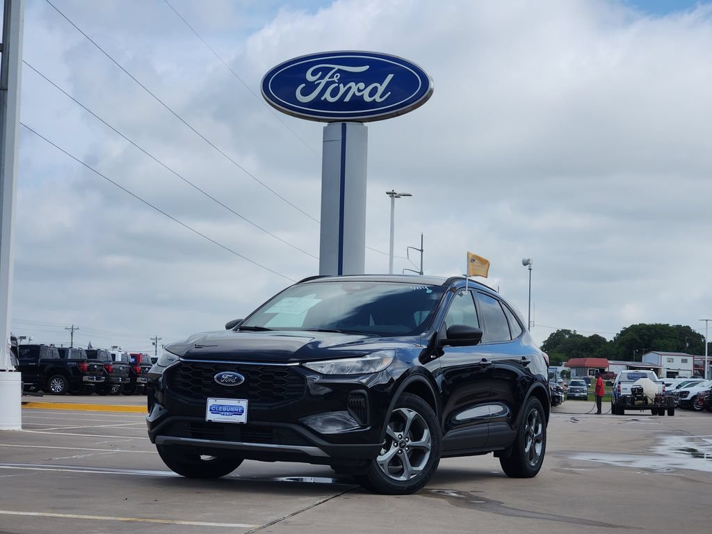 Certified 2025 Ford Escape ST-Line FWD image 3