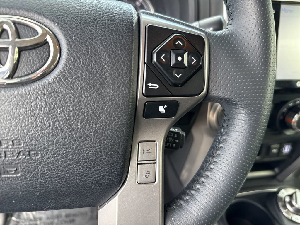 Used 2022 Toyota 4Runner TRD Sport w/ Technology Package AWD/4WD image 15