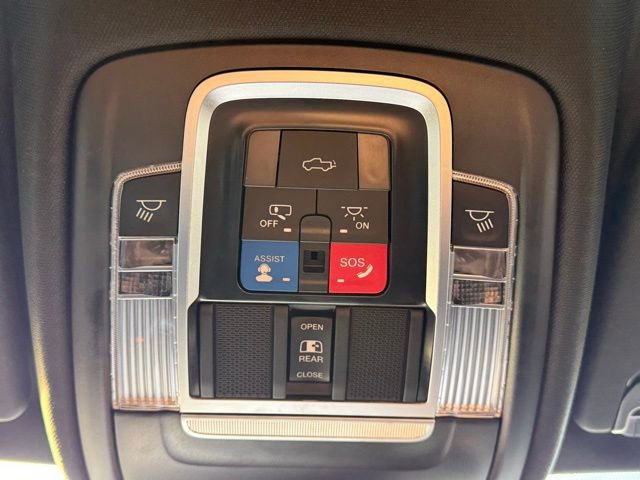 Used 2022 RAM 1500 Limited image 32