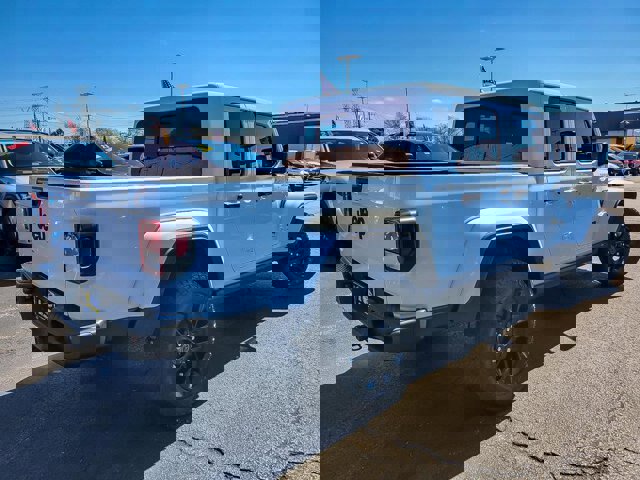 Used 2025 Jeep Gladiator Sport AWD/4WD image 6