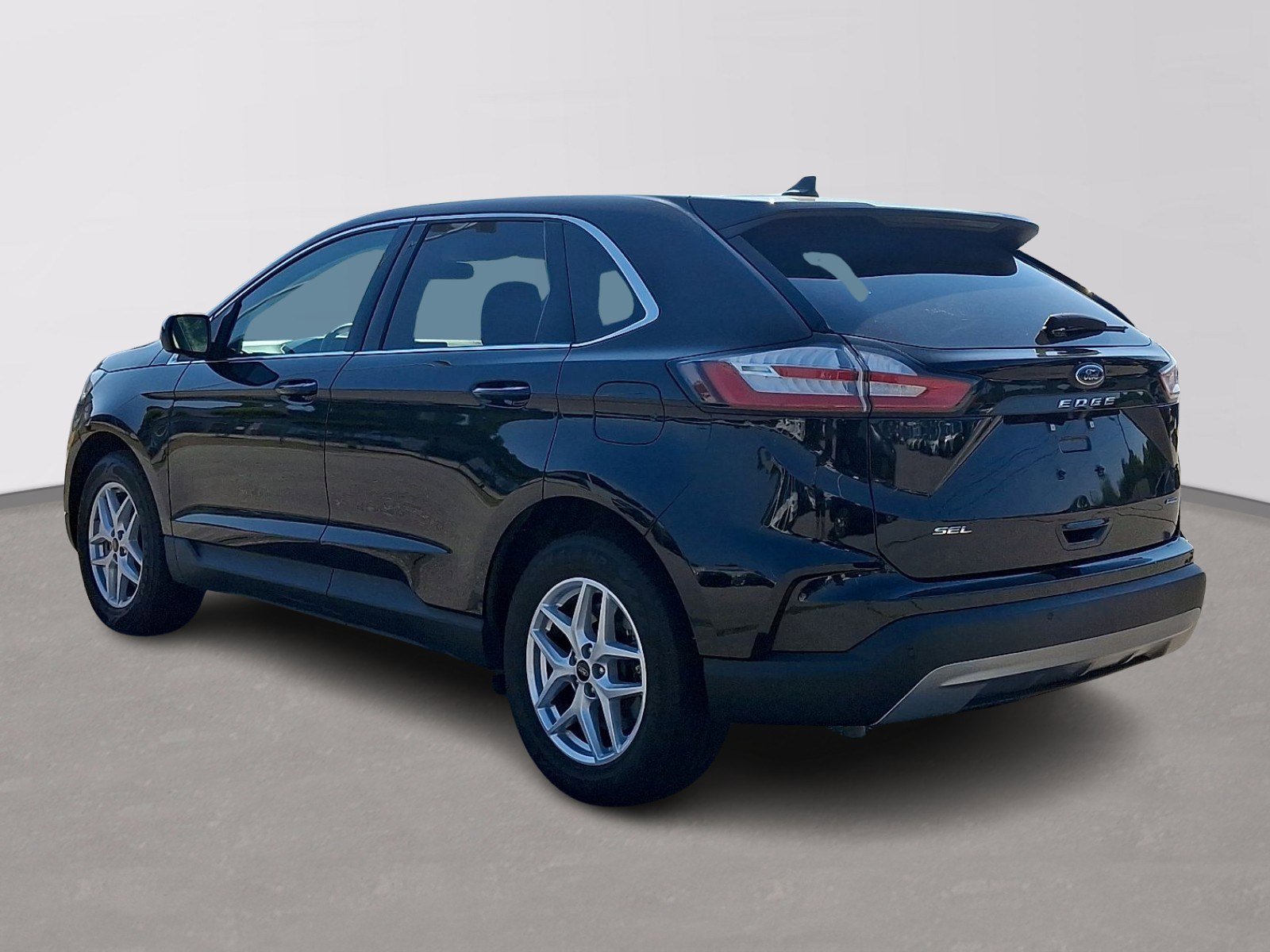 Certified 2024 Ford Edge SEL AWD/4WD image 4