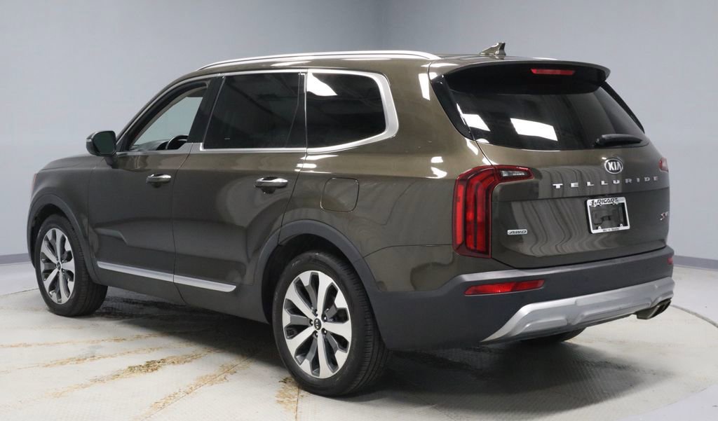Used 2020 Kia Telluride S w/ S 8 Passenger Seating Package image 3