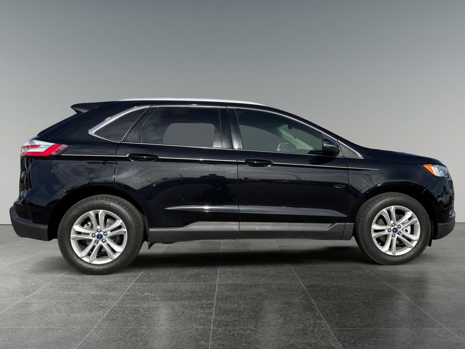 Certified 2020 Ford Edge SEL FWD image 8