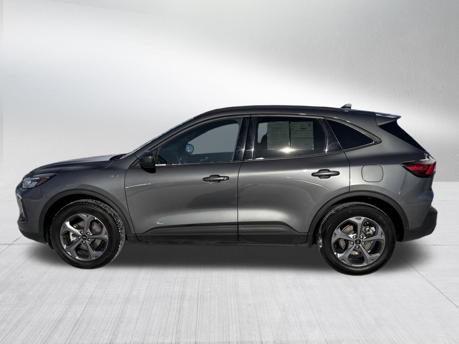 Certified 2025 Ford Escape ST-Line Select image 2