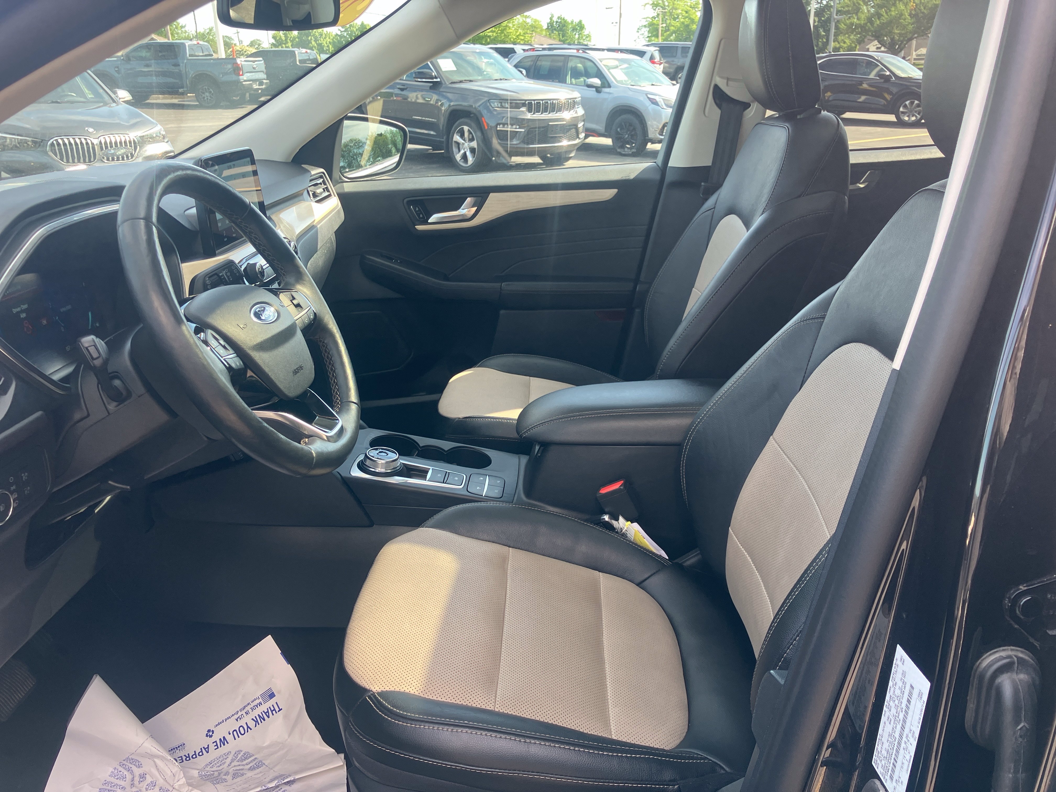 Certified 2022 Ford Escape Titanium w/ Titanium Elite Package AWD/4WD image 22