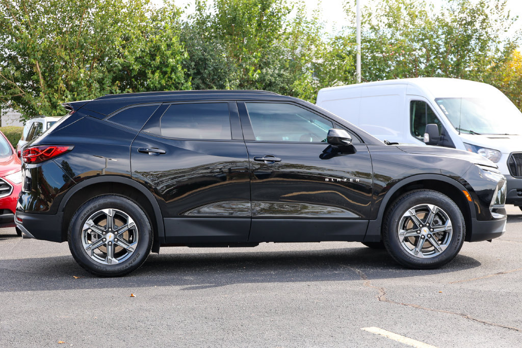 Used 2024 Chevrolet Blazer LT w/ Convenience Package FWD image 26