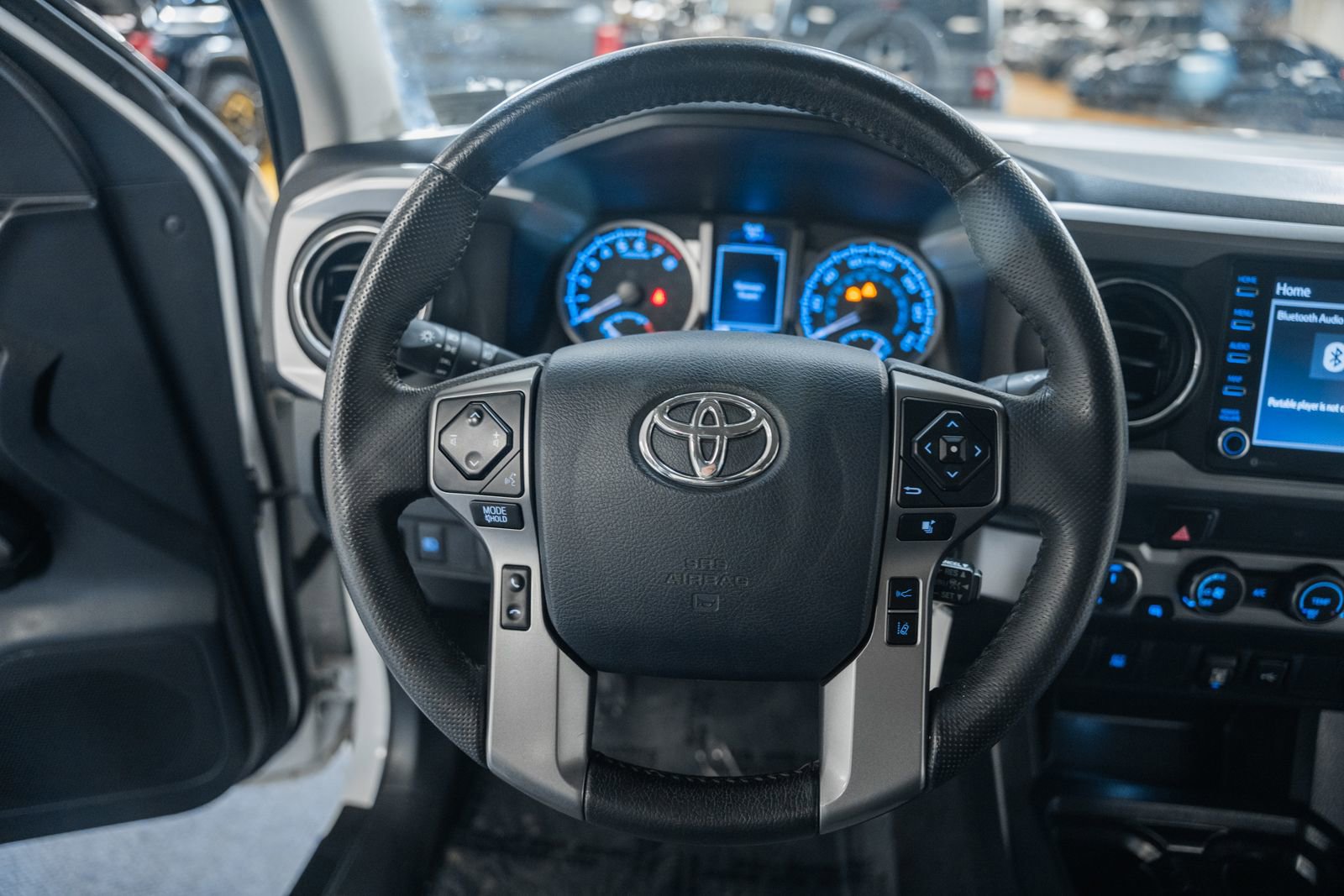 Used 2020 Toyota Tacoma SR5 image 31