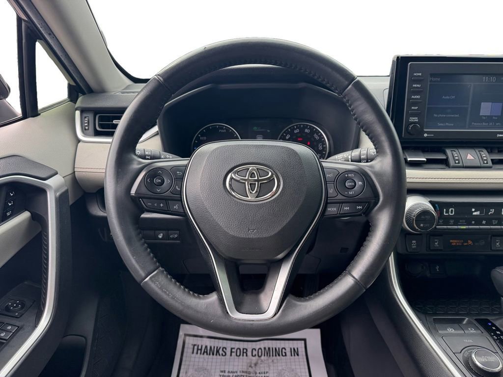 Used 2022 Toyota RAV4 XLE Premium AWD/4WD image 15