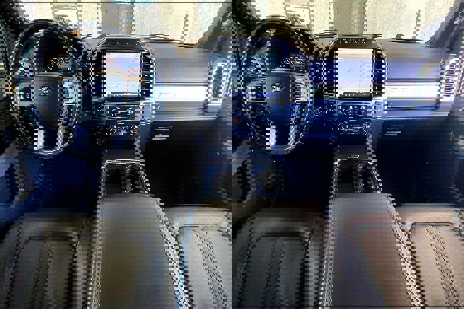 Certified 2022 Ford F450 Platinum w/ FX4 Off-Road Package image 16