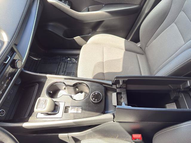 Used 2023 Nissan Rogue S AWD/4WD image 25