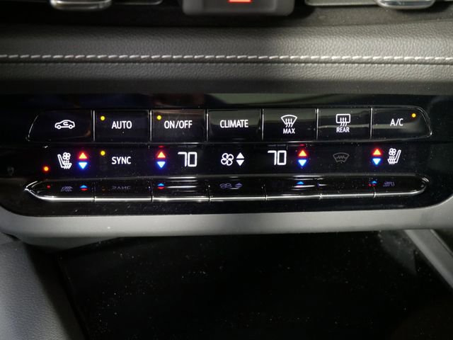 Used 2023 Buick Envision Avenir AWD/4WD image 24
