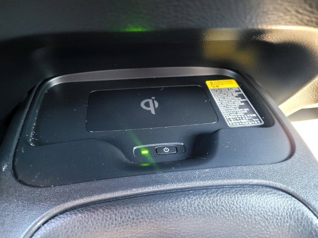 Used 2025 Toyota Corolla SE w/ SE Premium Package FWD image 18