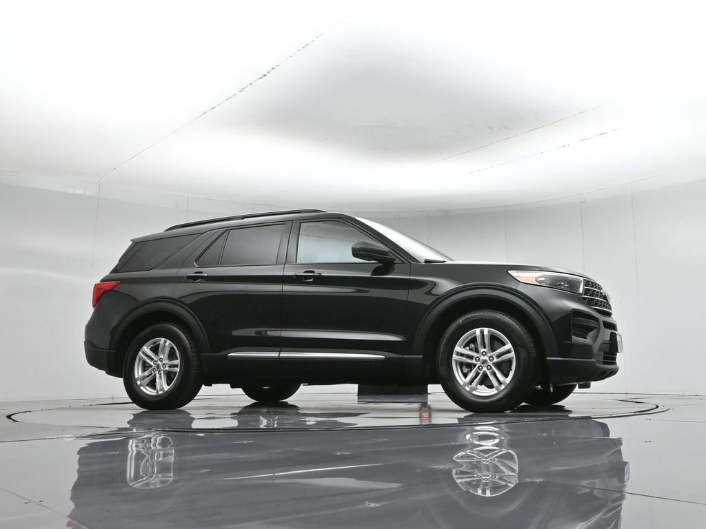 Certified 2022 Ford Explorer XLT image 10