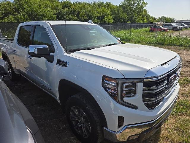 Used 2026 GMC Sierra 1500 SLT AWD/4WD image 4