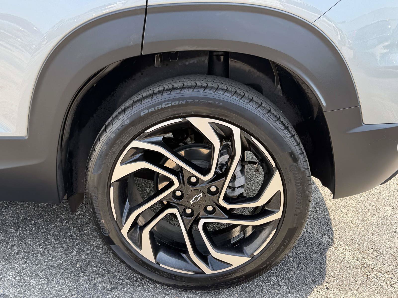 Used 2024 Chevrolet TrailBlazer RS w/ Driver Confidence Package AWD/4WD image 32