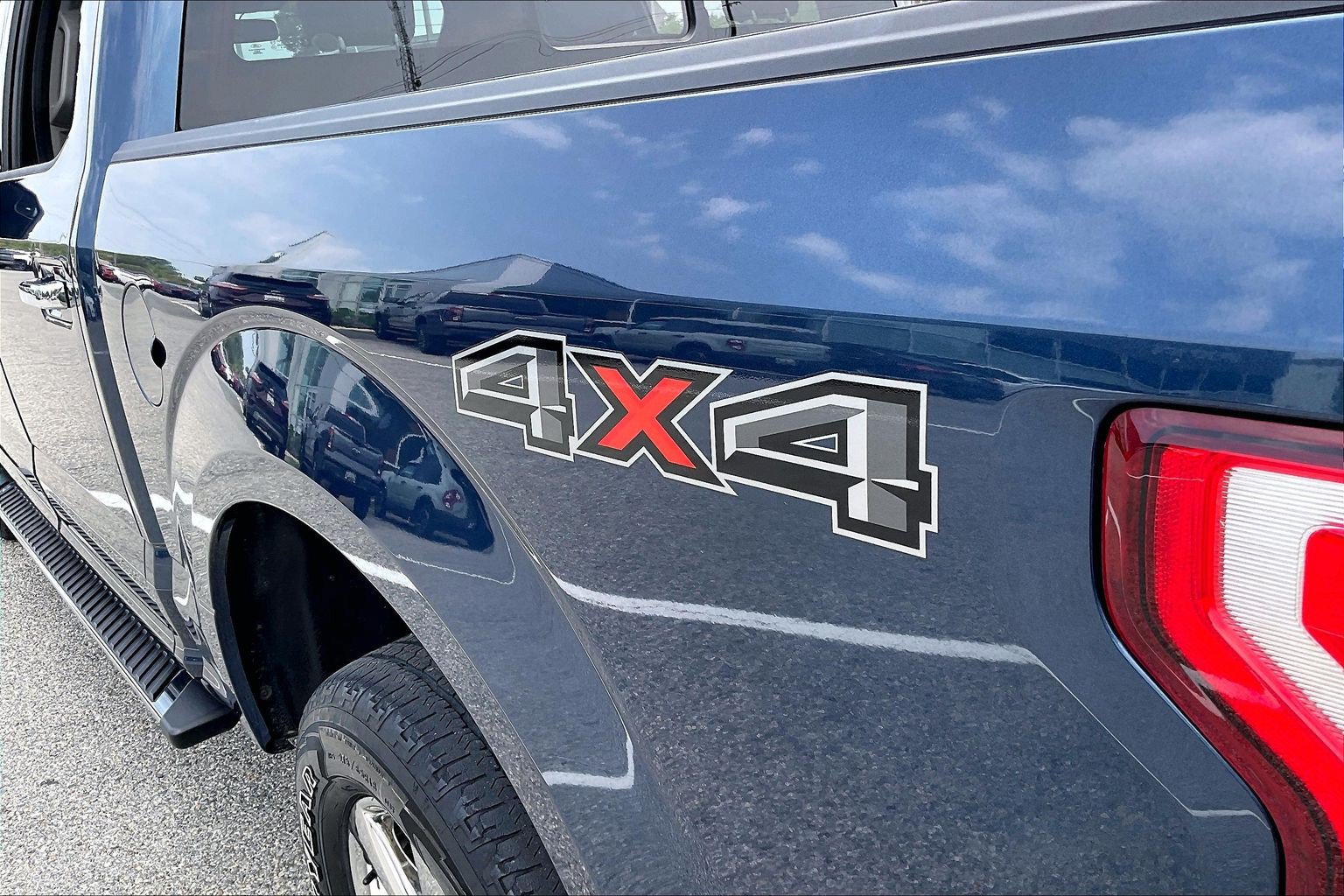 Certified 2020 Ford F150 XLT w/ Equipment Group 302A Luxury AWD/4WD image 8