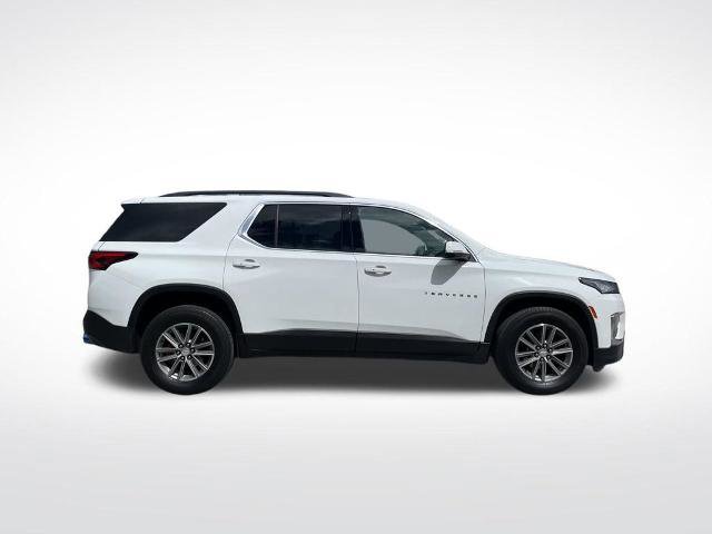 Used 2022 Chevrolet Traverse LT image 2