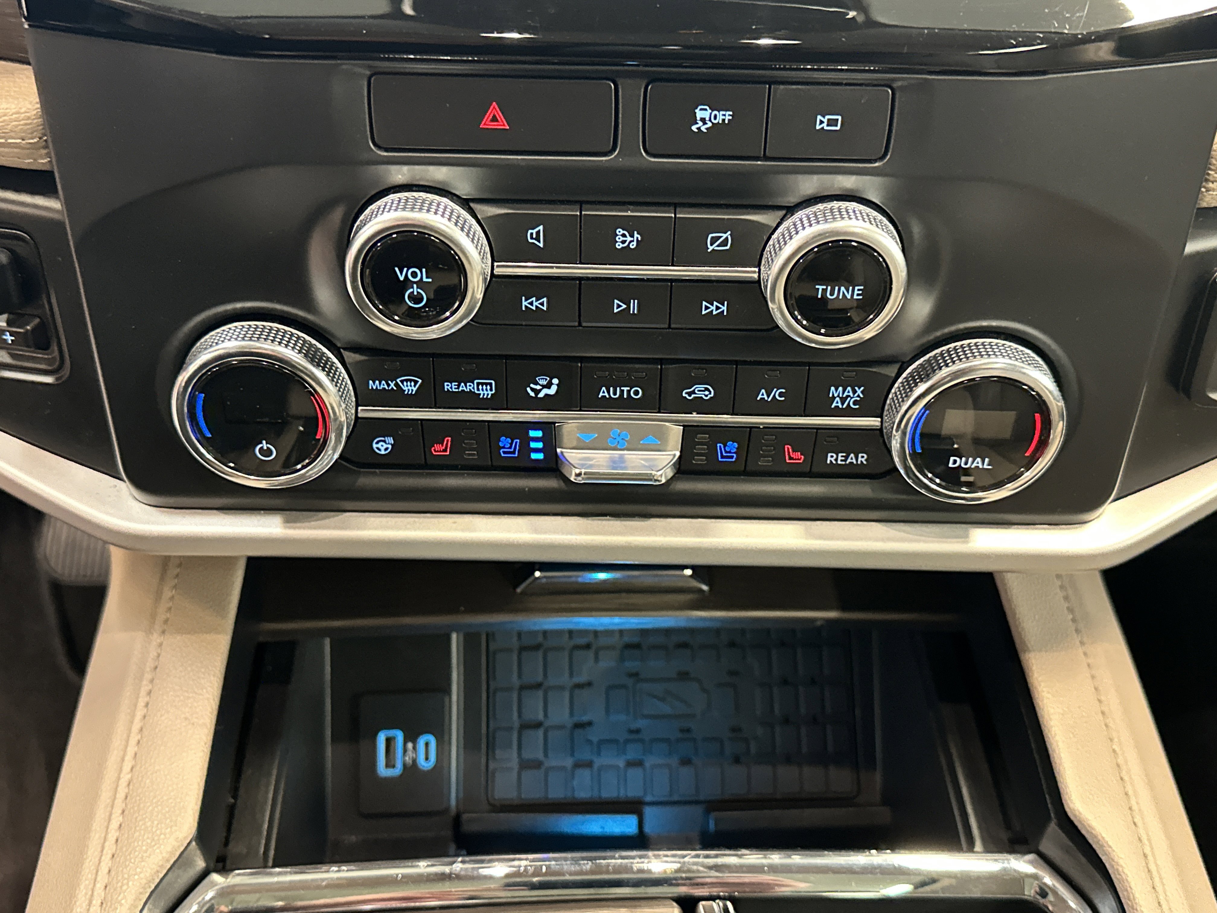 Certified 2022 Ford Expedition Max Limited image 37