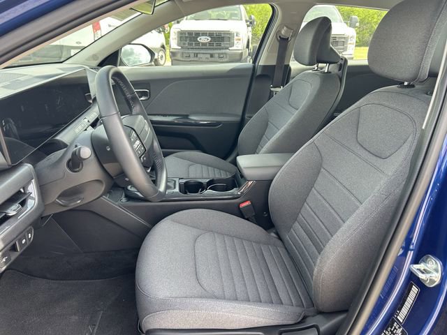 Used 2025 Kia K4 EX image 27