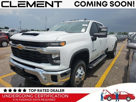 Used 2024 Chevrolet Silverado 3500 LT AWD/4WD image 2