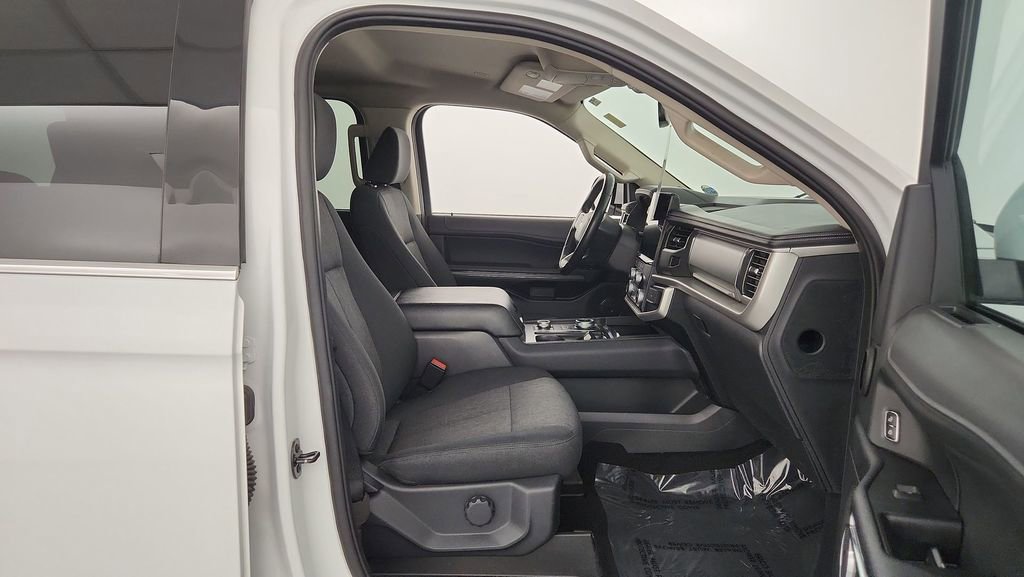 Certified 2024 Ford Expedition XLT AWD/4WD image 28