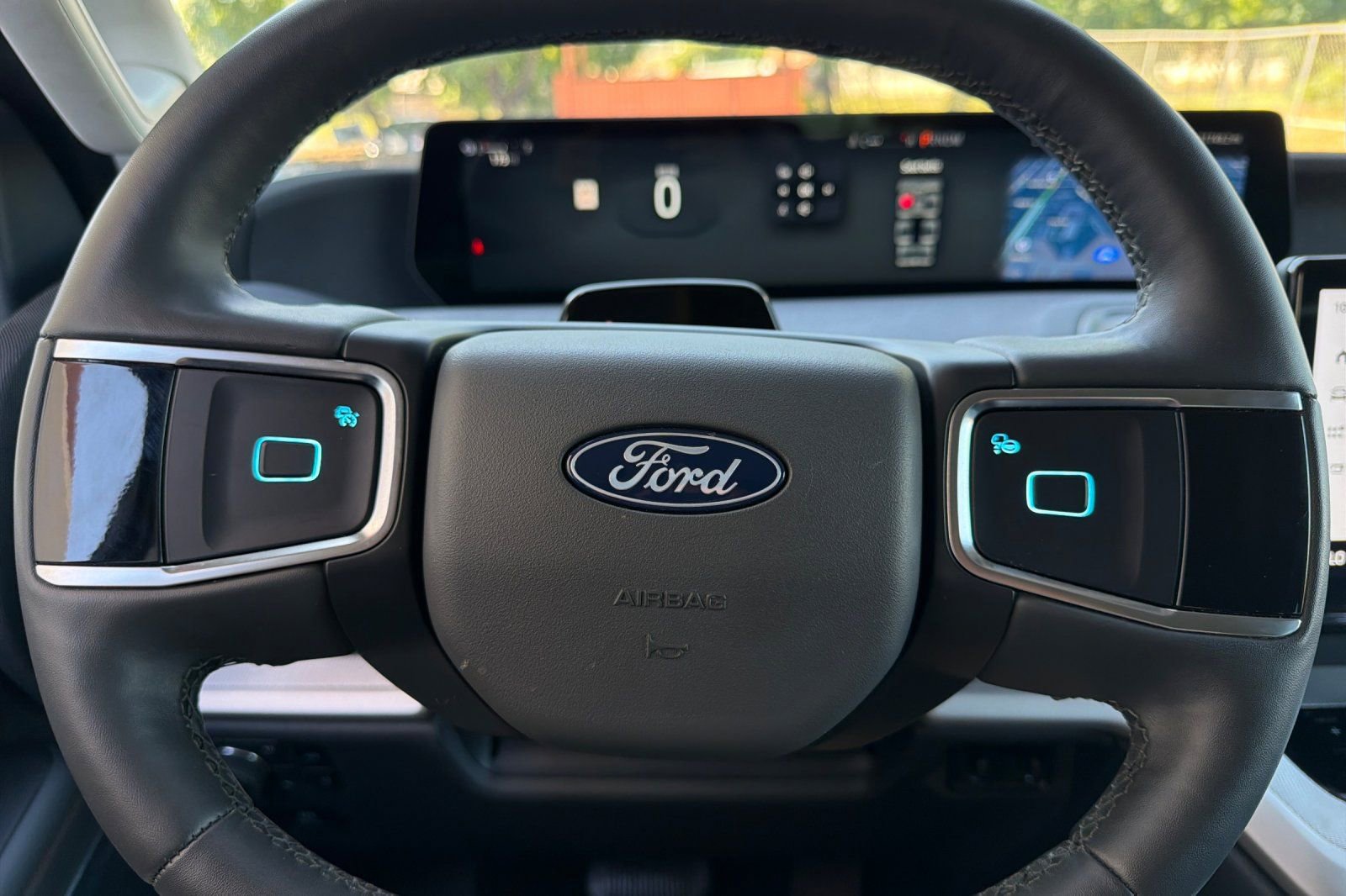 Certified 2025 Ford Expedition Active AWD/4WD image 28