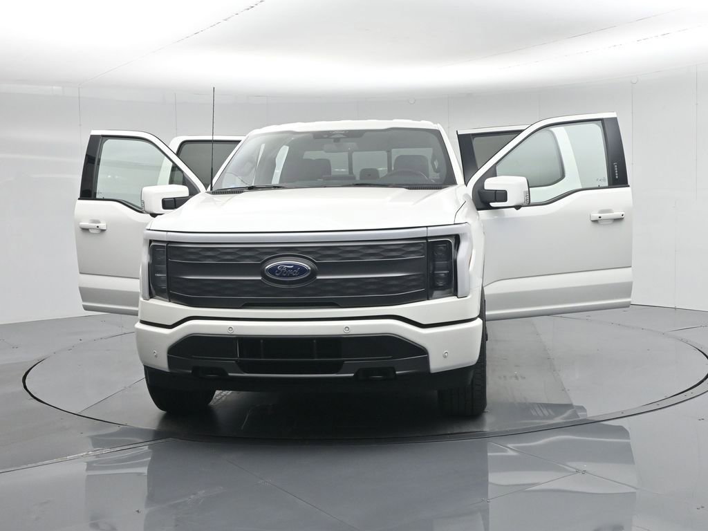 Certified 2022 Ford F150 Lightning Lariat image 38