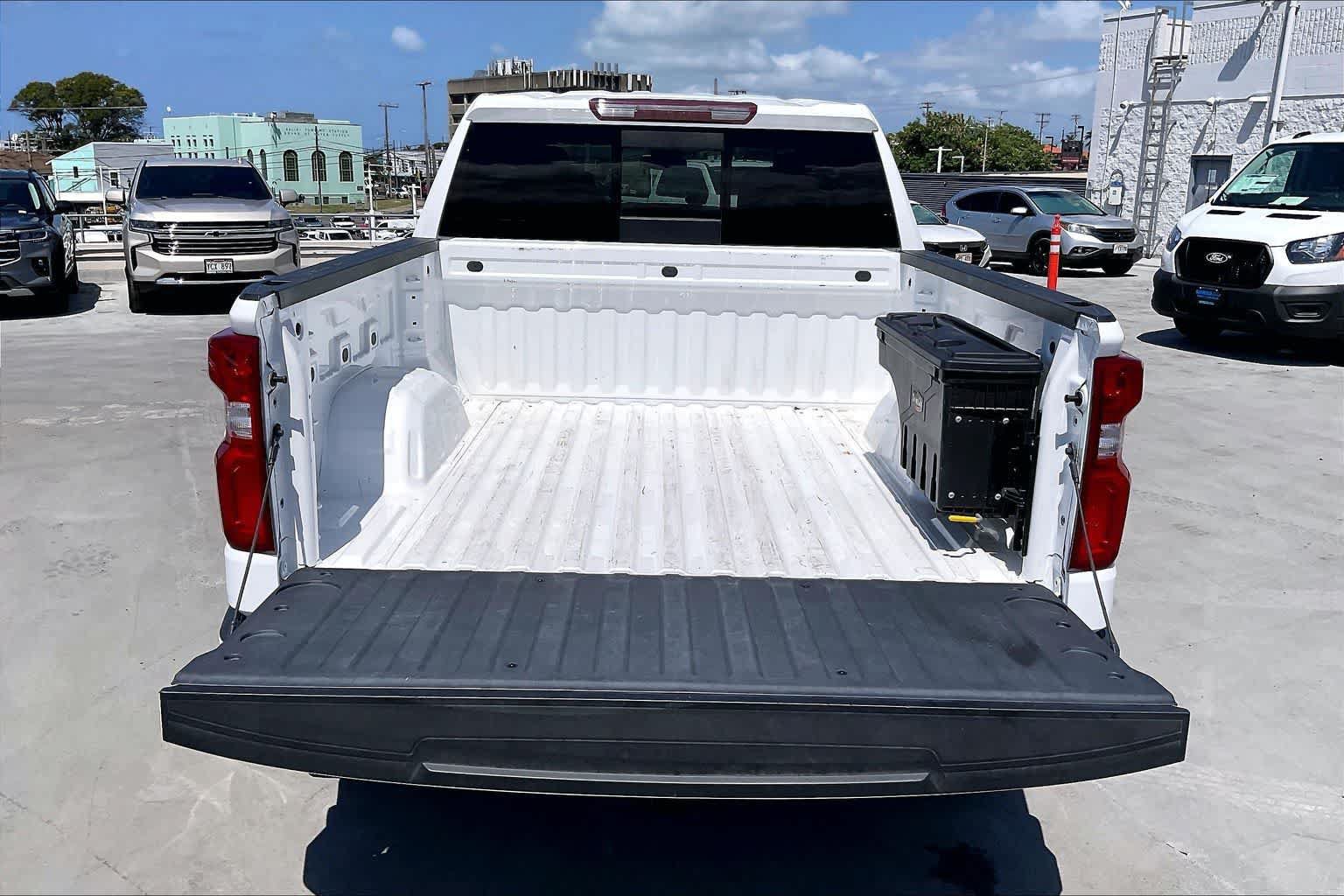 Used 2024 Chevrolet Silverado 1500 RST w/ Convenience Package II RWD image 18