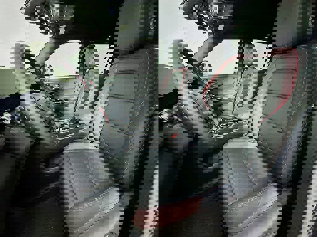 Used 2025 Chevrolet Equinox RS w/ Safety and Technology Package image 14