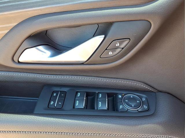 Used 2024 GMC Yukon XL Denali w/ LPO, Illumination Package RWD image 18