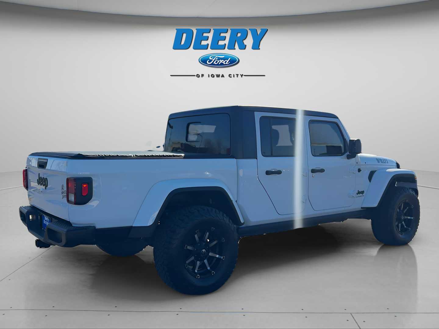 Used 2021 Jeep Gladiator Sport image 5