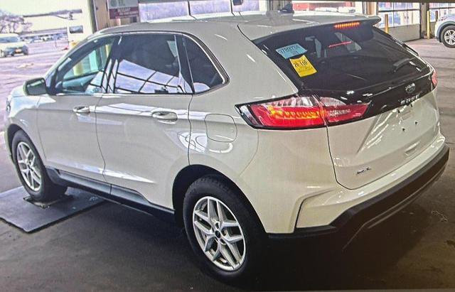 Certified 2022 Ford Edge SEL w/ Convenience Package image 4
